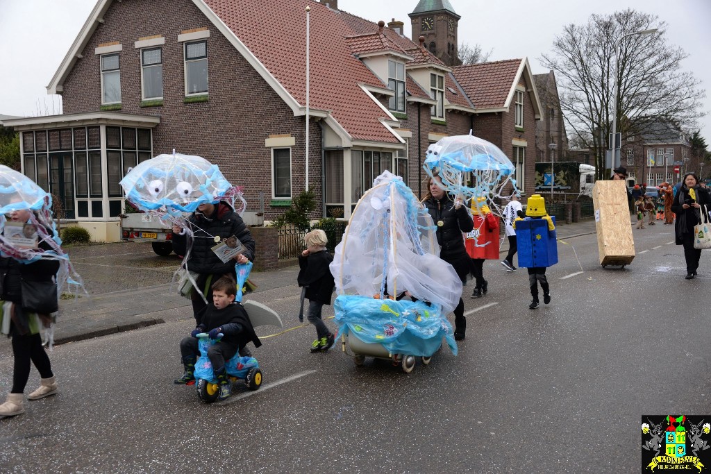 ../Images/Kinderoptocht 2017 053.jpg